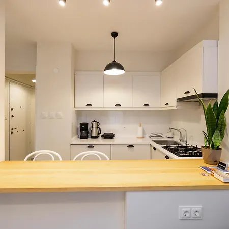 Stylish 1 Bedroom With All, In Cihangir, Taksim
