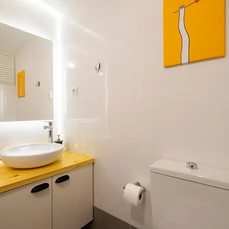 Stylish 1 Bedroom With All, In Cihangir, Taksim *